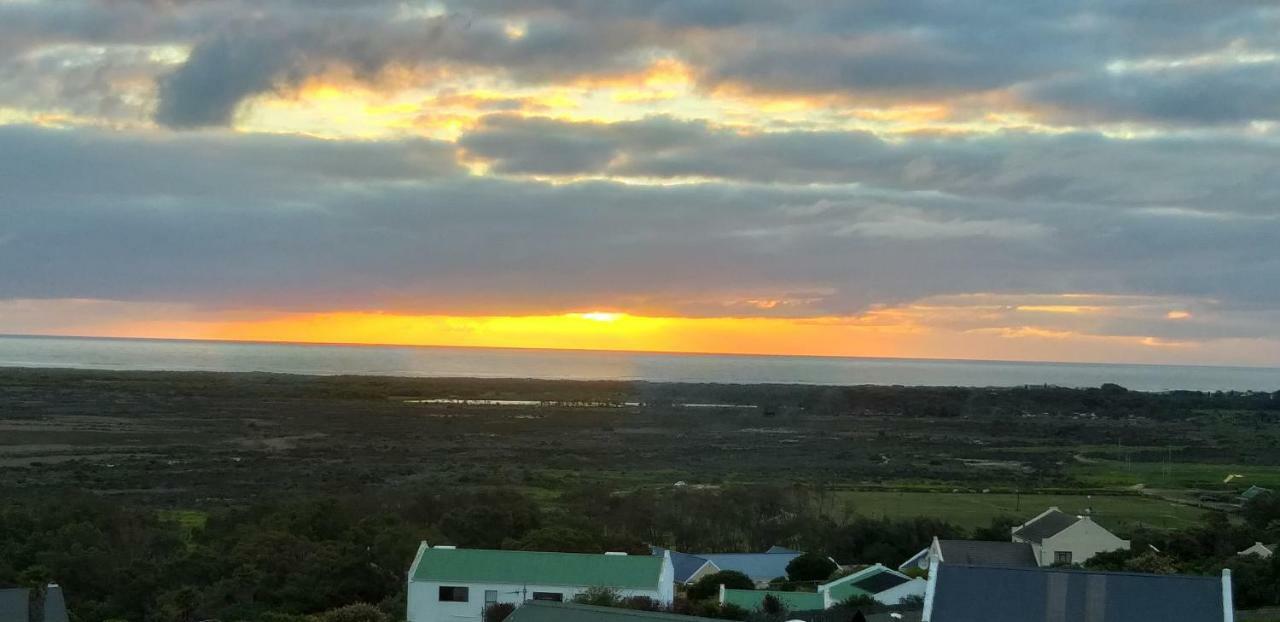 365 Sunset Self Catering Apartment *
