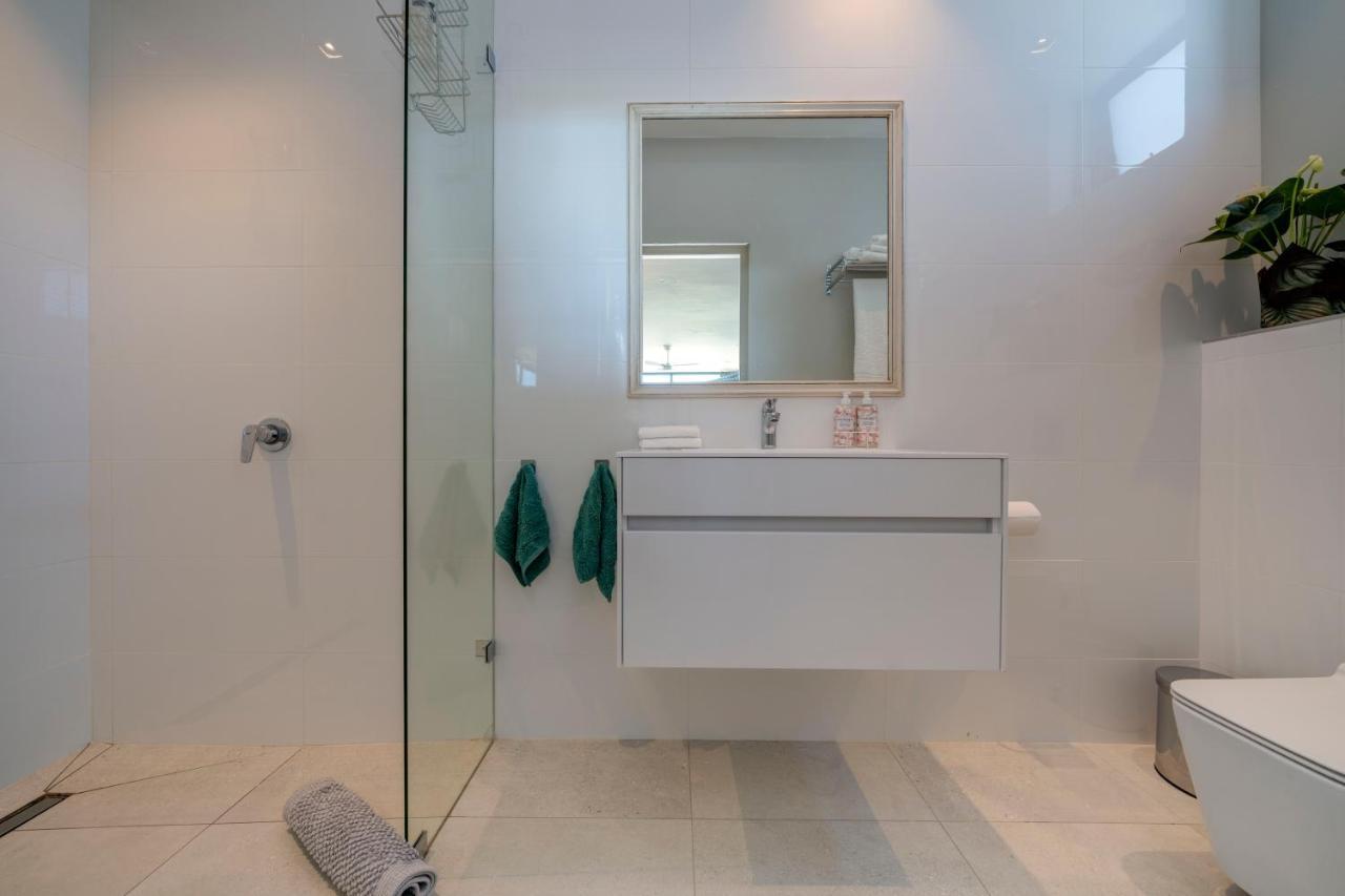 365 Sunset Self Catering * Noordhoek